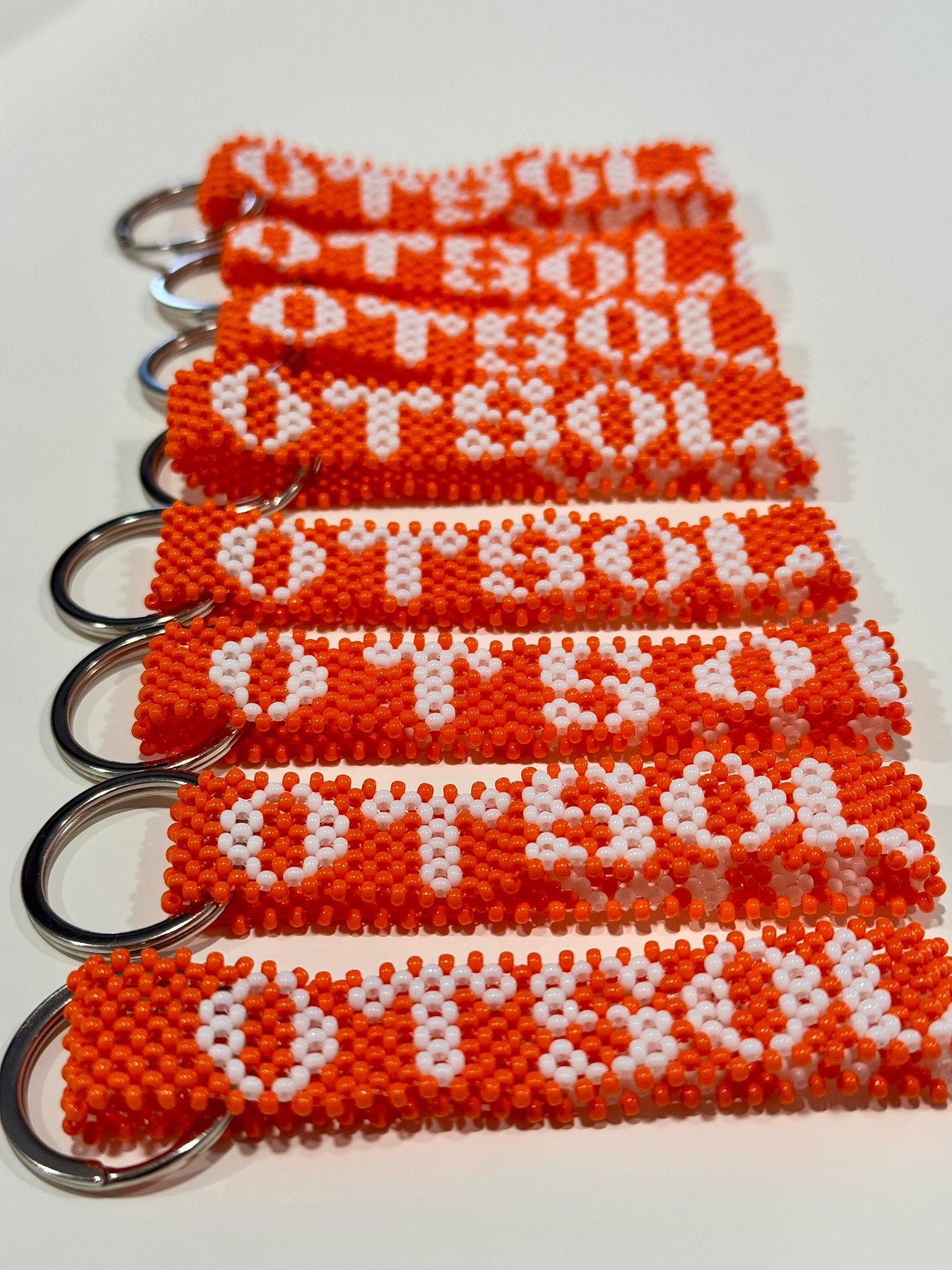 Llavero OTSO LAND Solidario – Hecho a Mano en Kenya